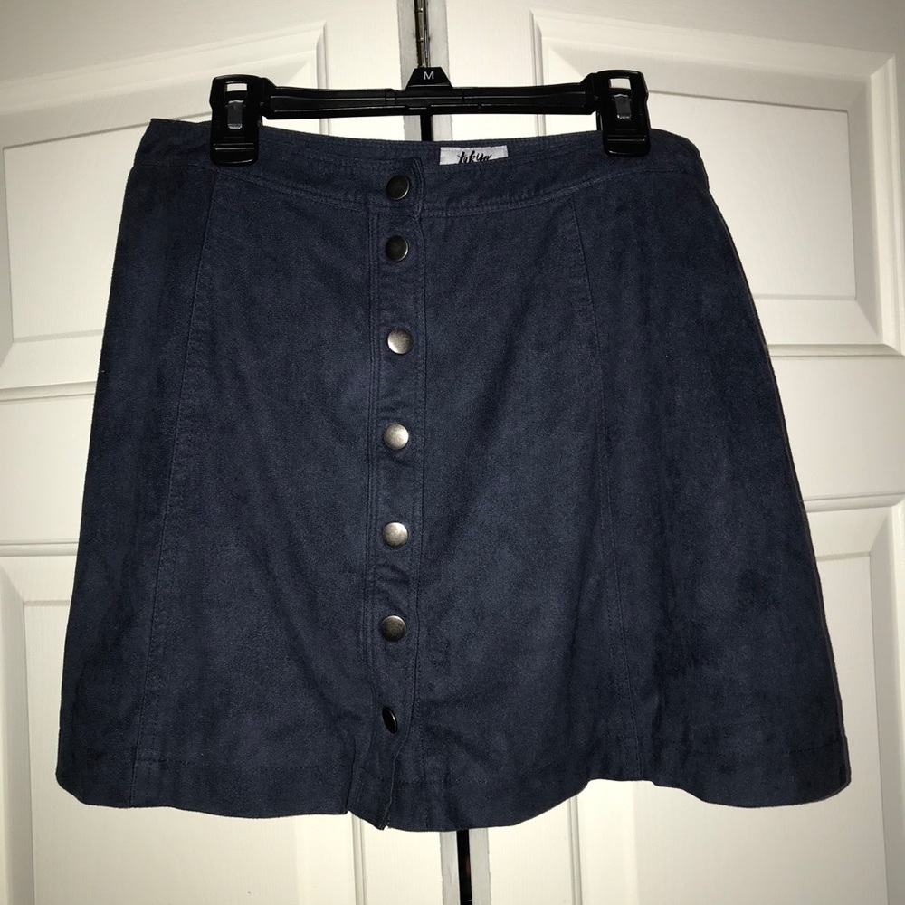 mid-thigh flare skirt